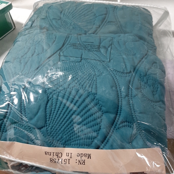 Beddinig - Picture 3 of 5